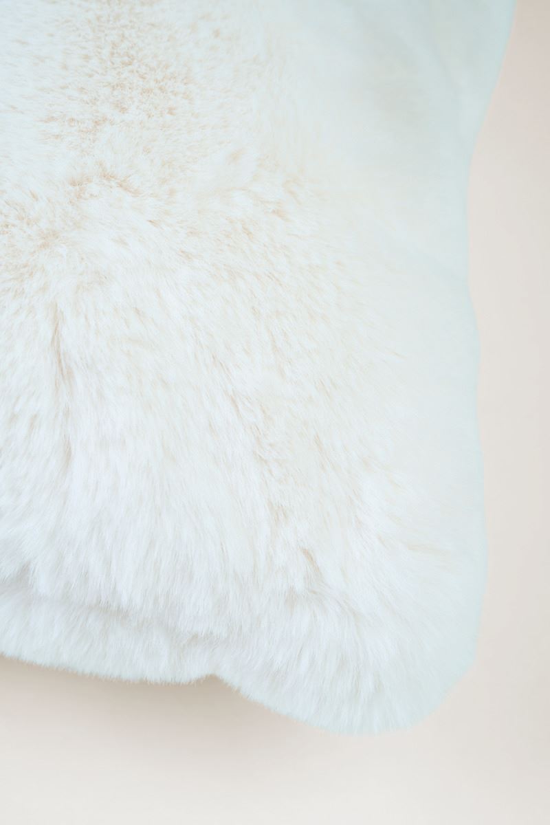 Pynteputetrekk offwhite - 2