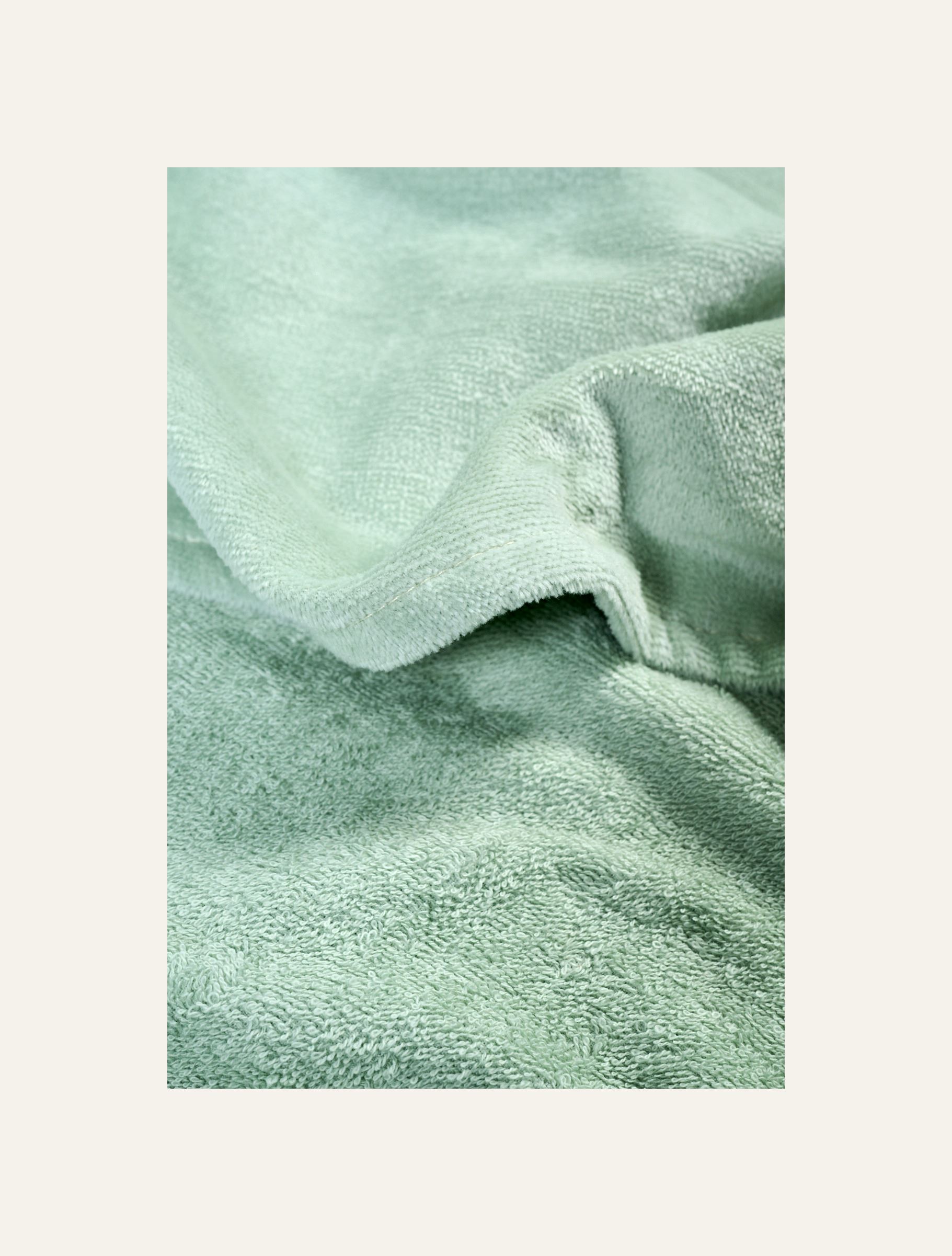 Poncho lys grønn - 2