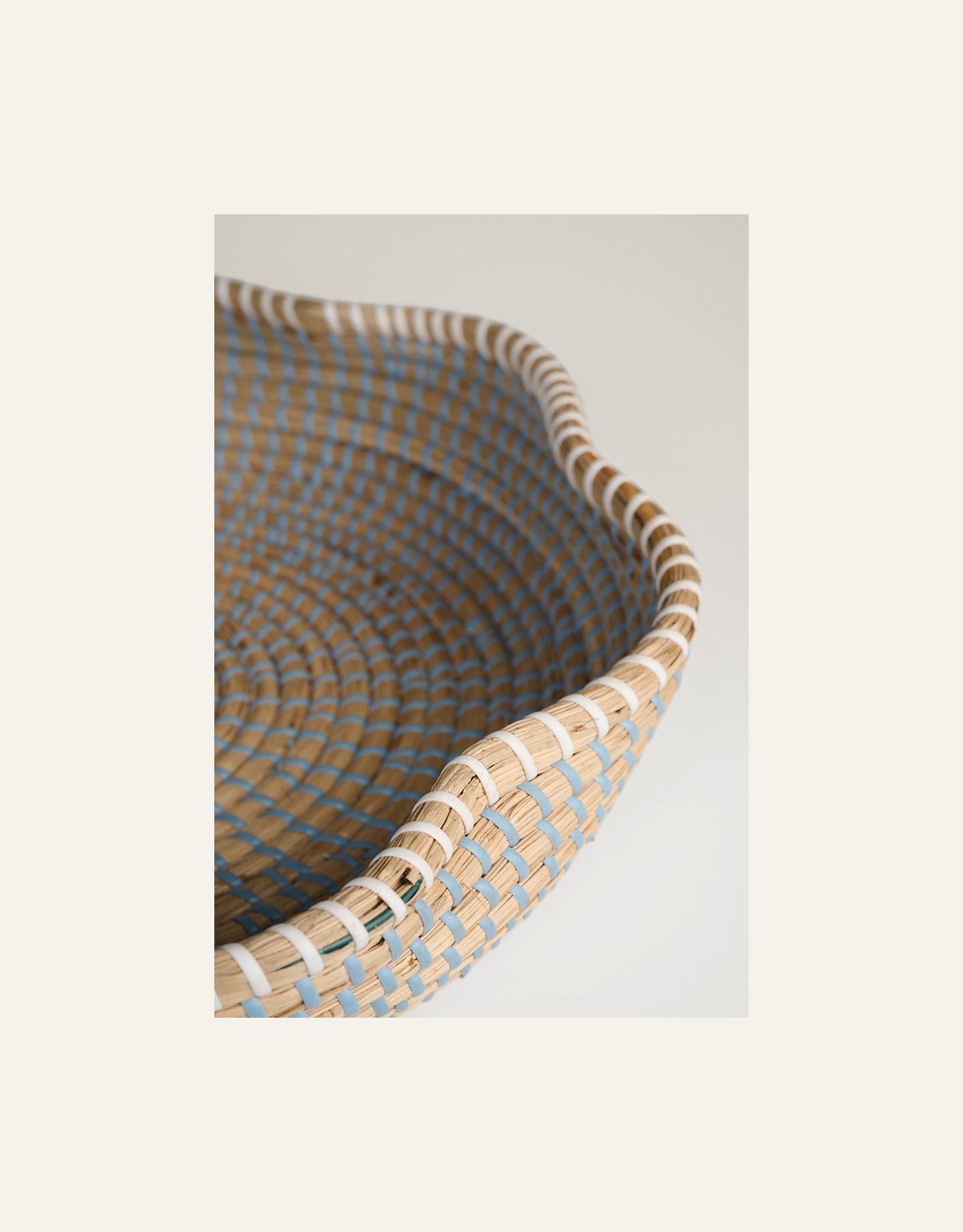 Dekor skål lys blå - 2