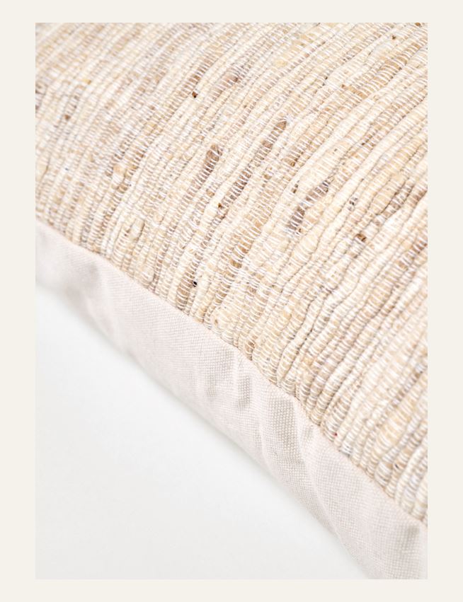 Pynteputetrekk offwhite - 2