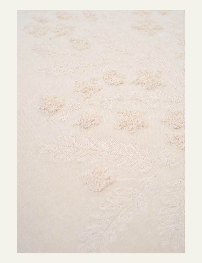 Pynteputetrekk offwhite - 2