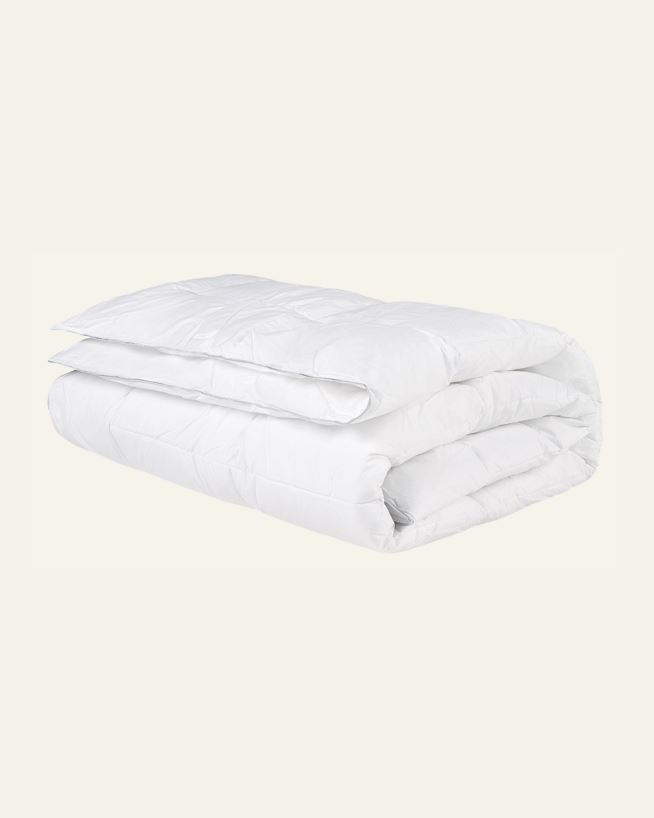 Helårs fiberdyne hvit - 140x200 cm hvit - 1