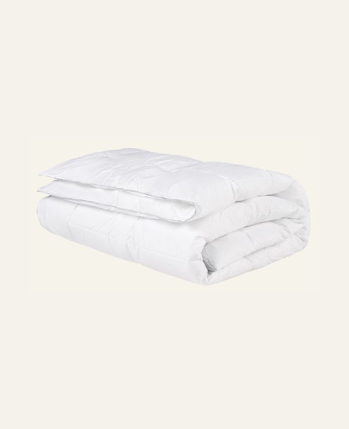 Helårs fiberdyne hvit - 140x200 cm hvit - 1