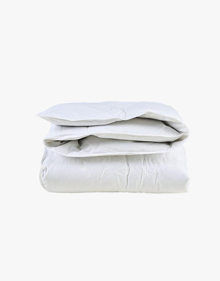 Helårs dundyne hvit - 140x200 cm hvit - 1