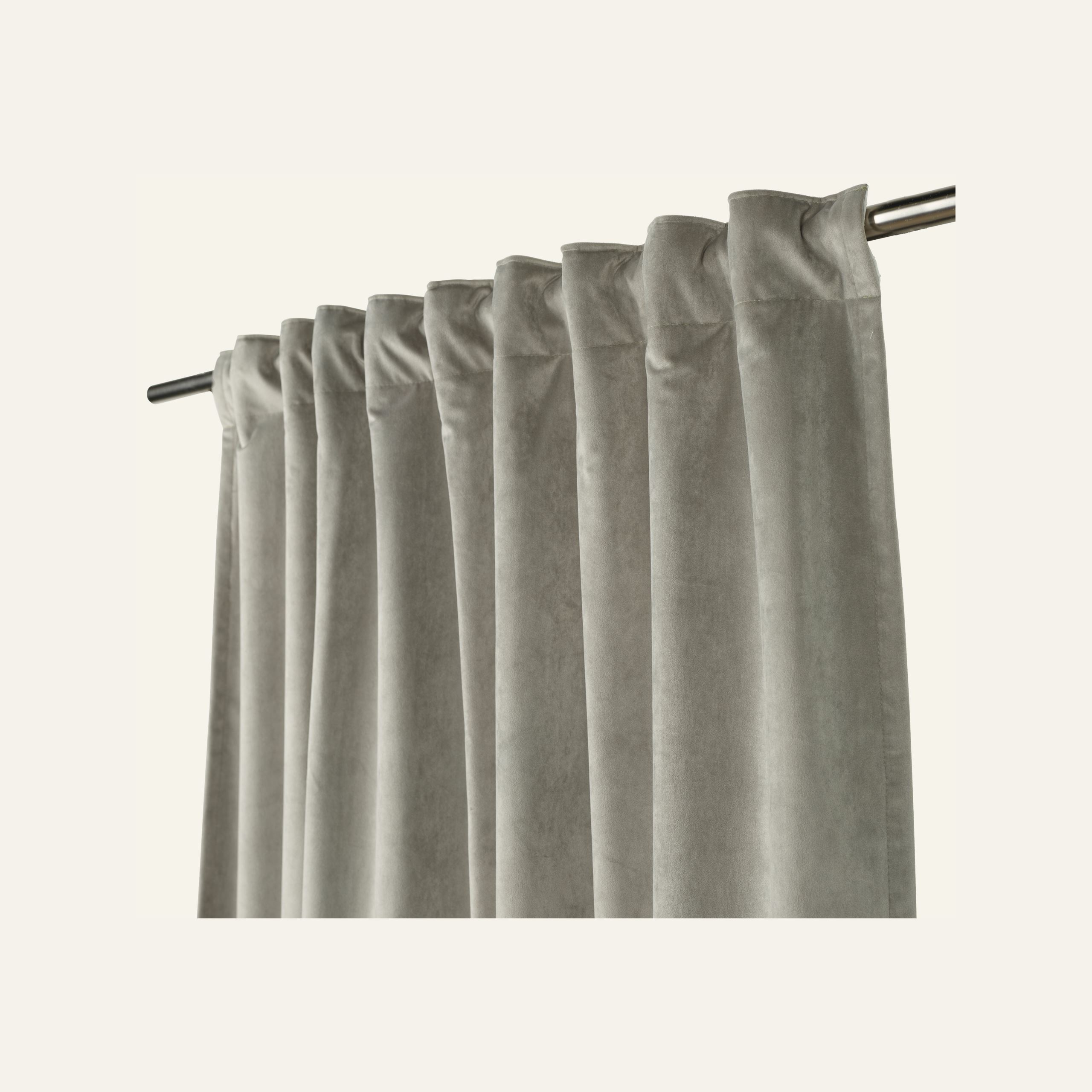 Lysdempende gardin grønn - 2