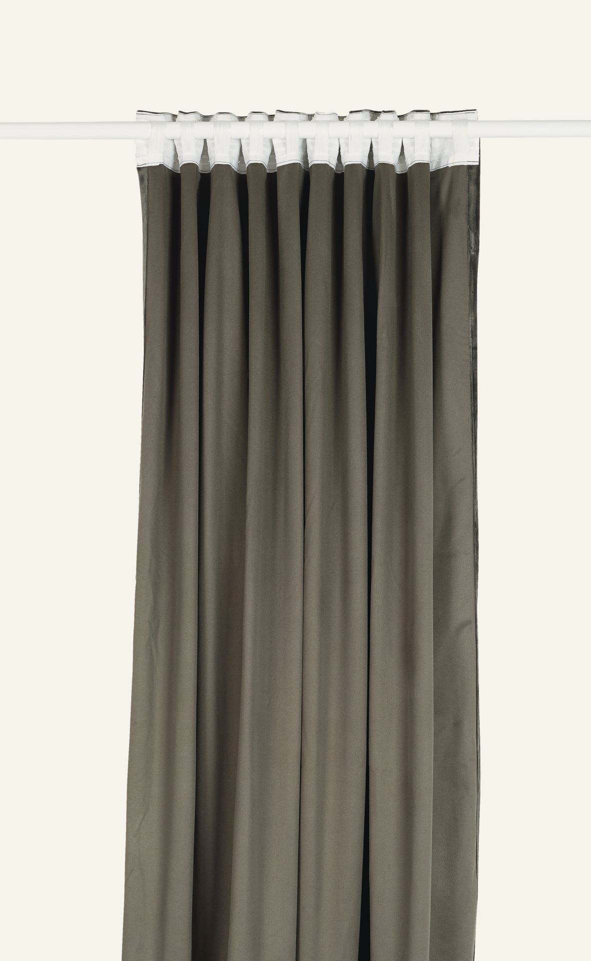Gardin grå - 2