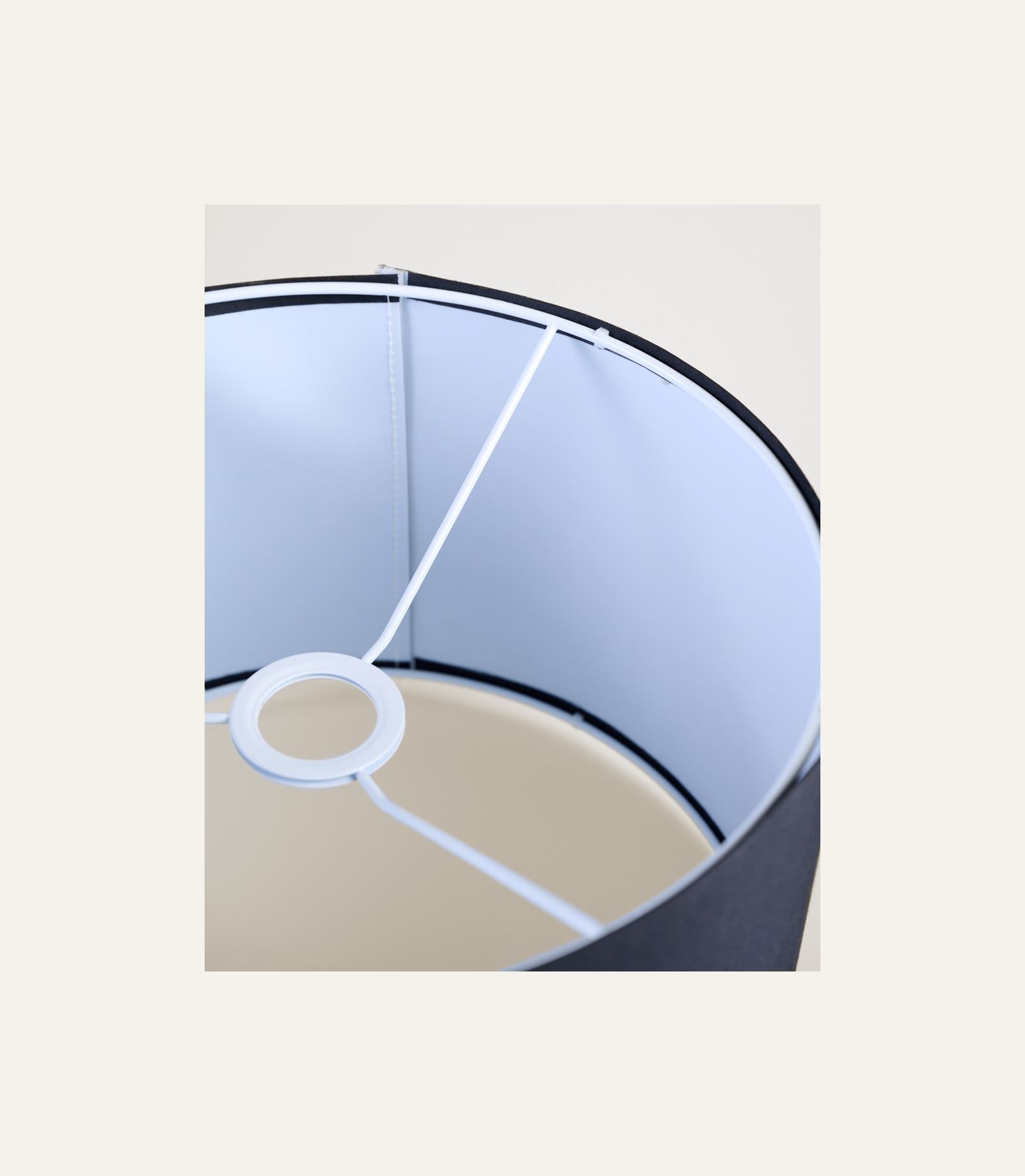 Lampeskjerm svart - 3