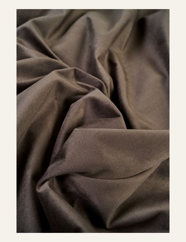 Lysdempende gardin mørk brun - 2