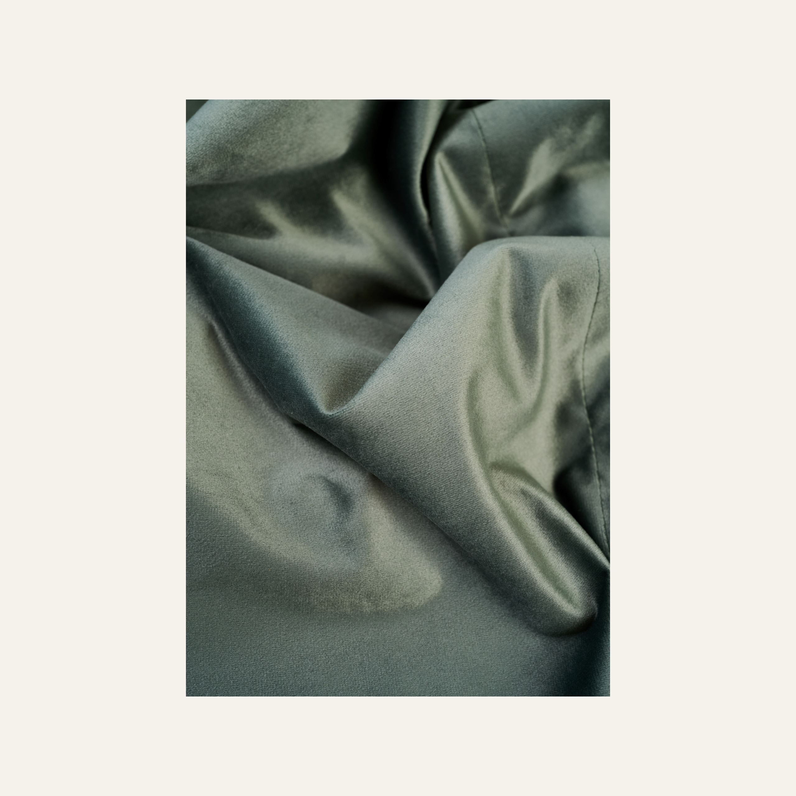 Lysdempende gardin grønn - 2