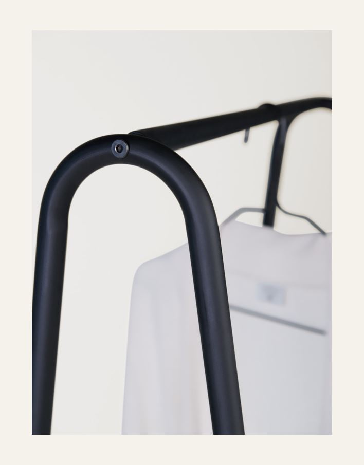 Klesstativ svart - 2