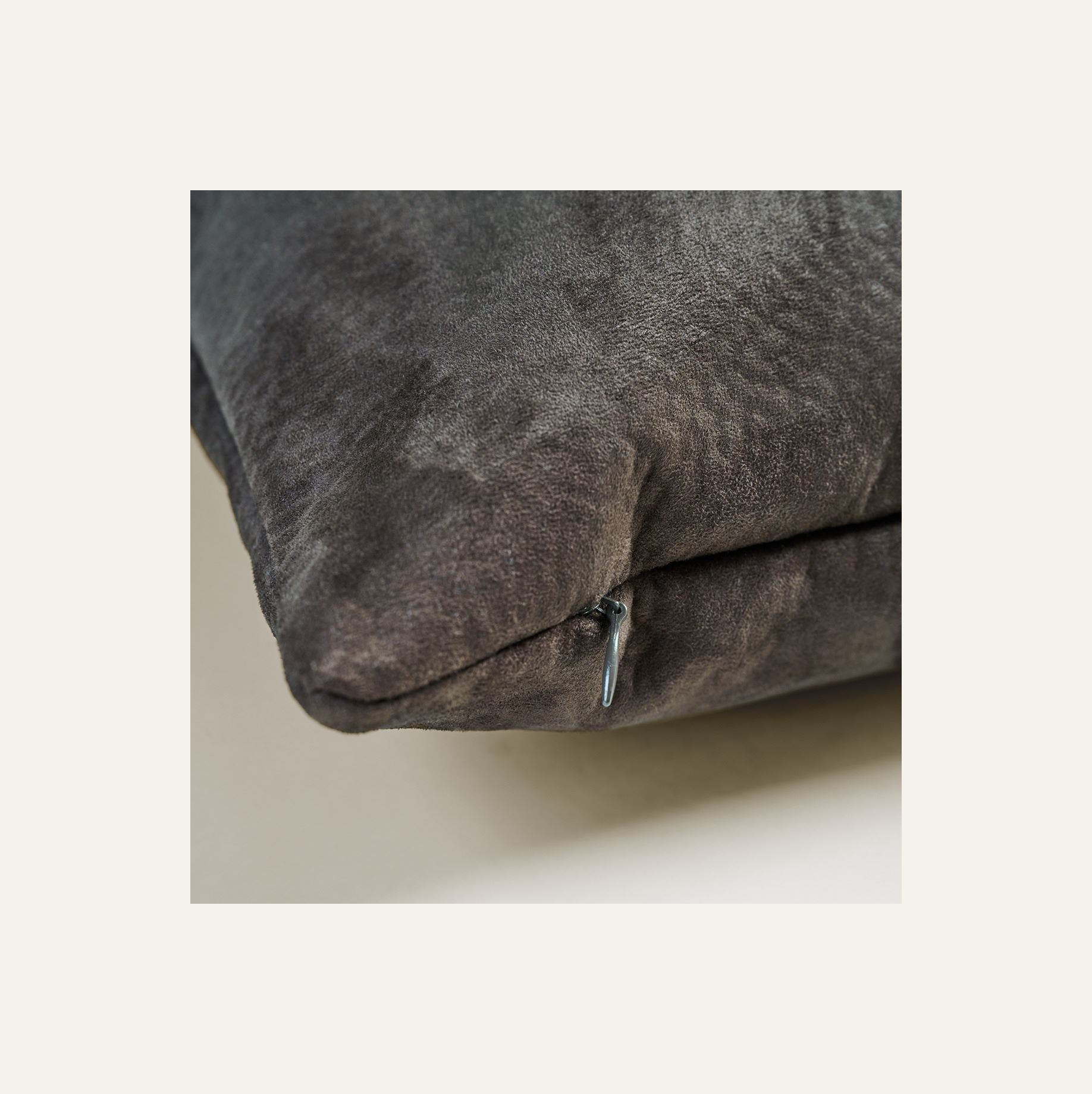 Pyntepute mørk brun - 2