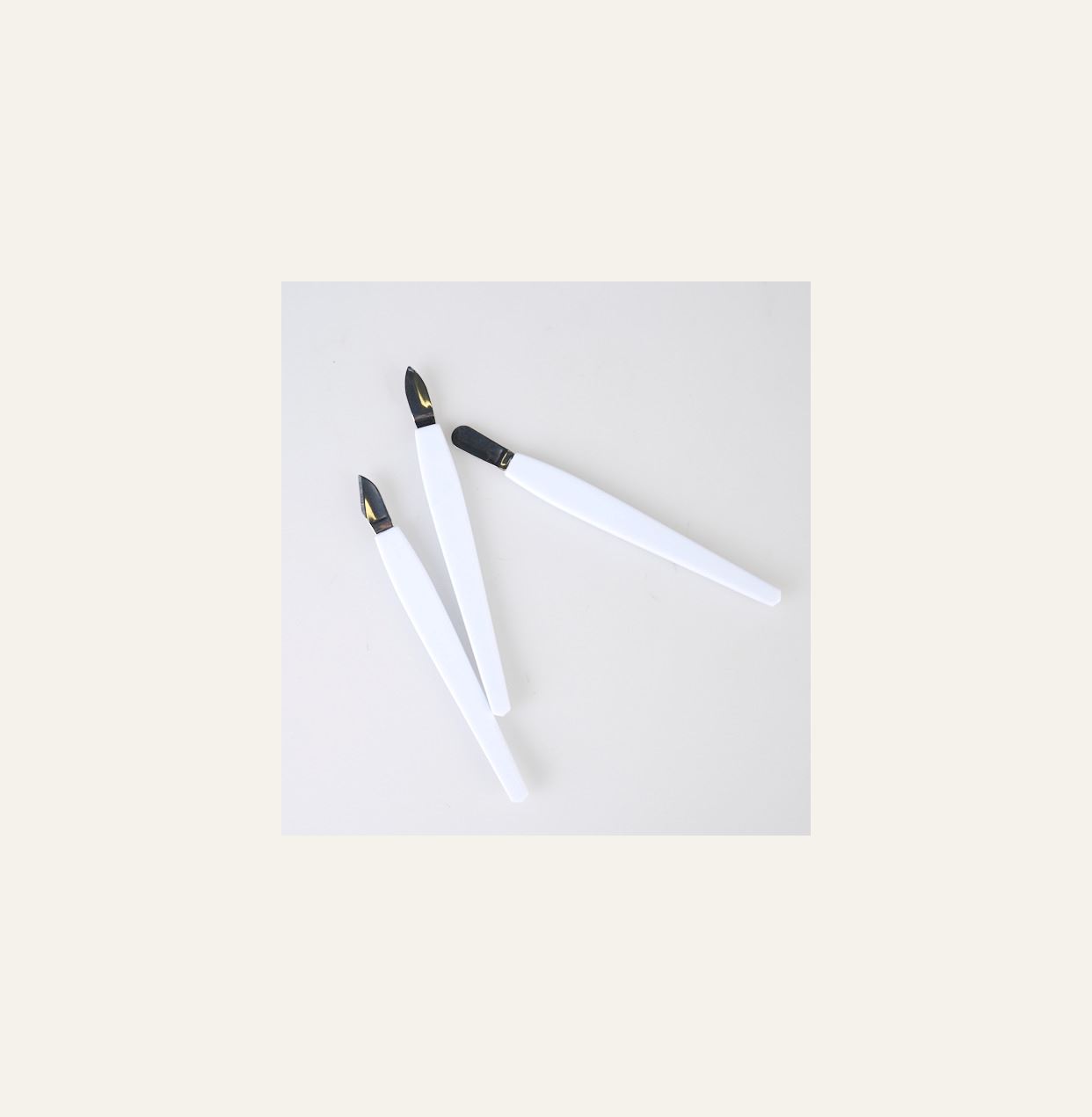 Neglebåndsskyver hvit - 2