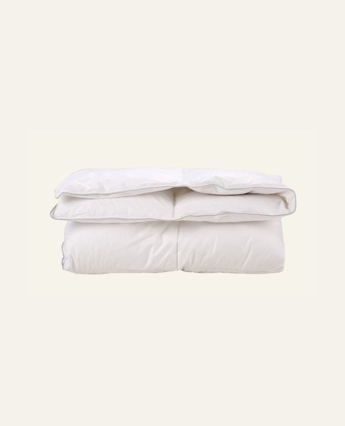 Helårs dundyne hvit - 140x200 cm hvit - 1