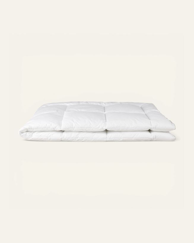 Helårs fiberdyne hvit - 140x200 cm hvit - 1