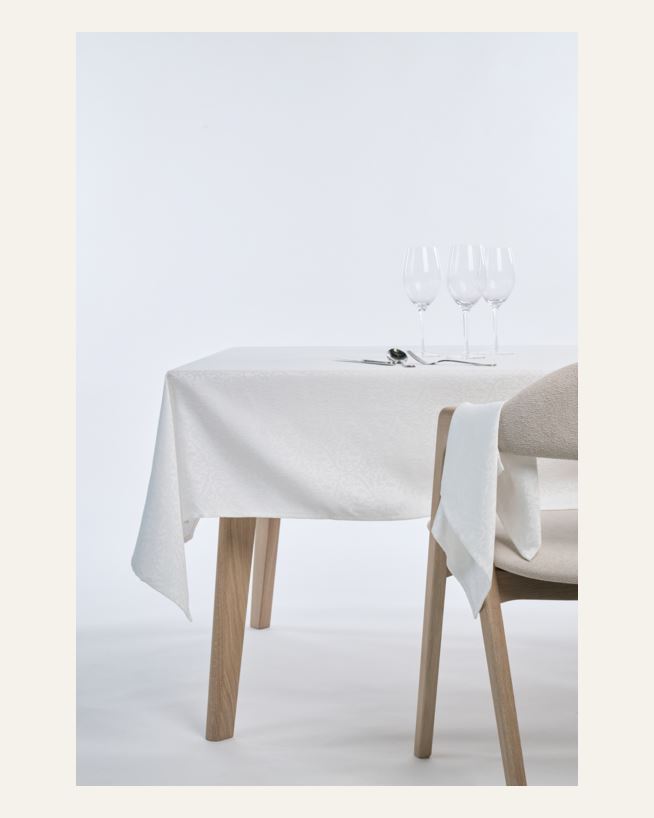 Jaquard duk hvit - 140x250 cm hvit - 1