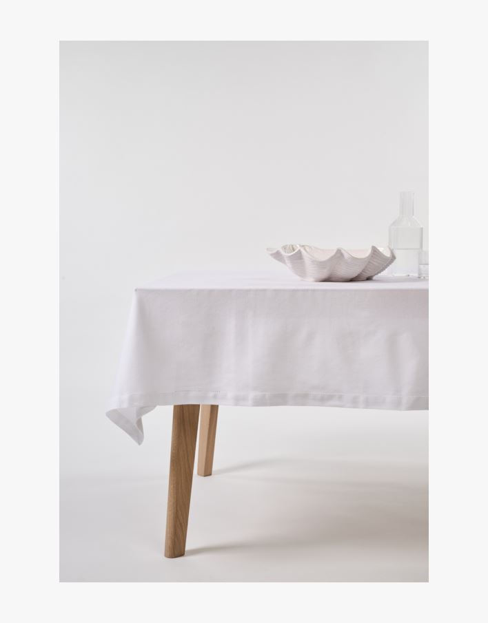 Duk hvit - 140x250 cm hvit - 1