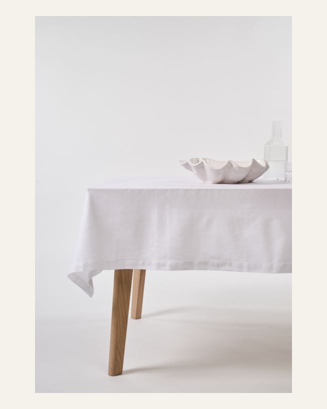 Duk hvit - 140x250 cm hvit - 1