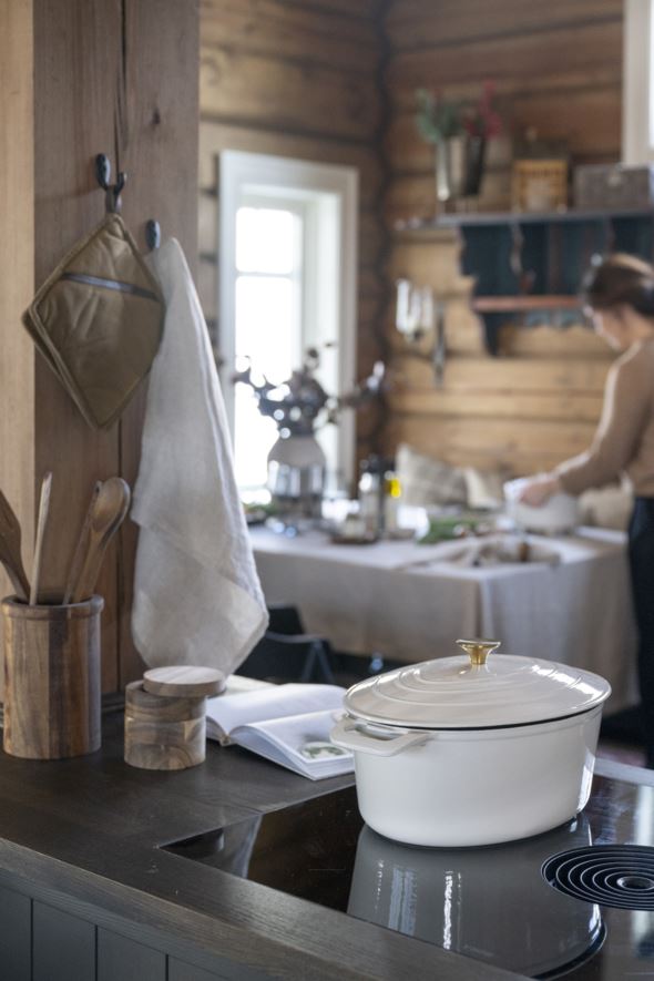 Støpejernsgryte oval krem - 2