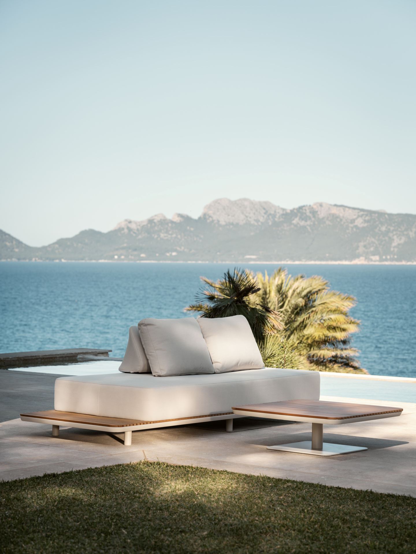 Hagebord offwhite - 2