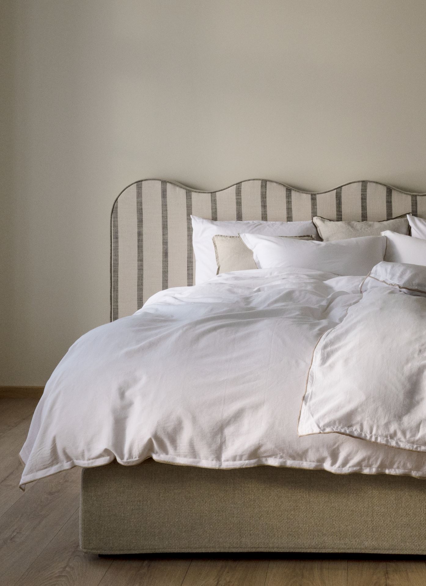 Sengegavl multi beige - 3